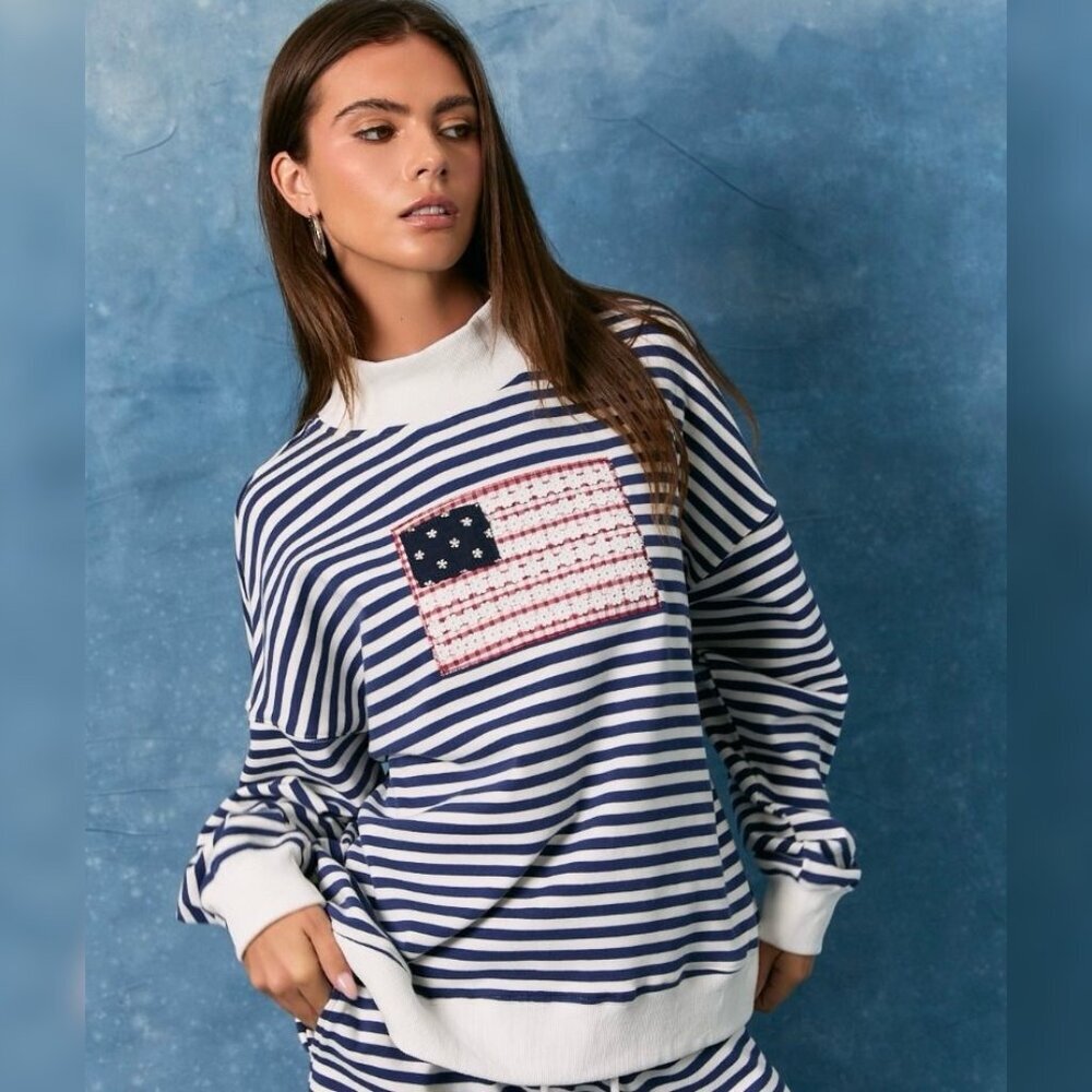 AMERICAN FLAG STRIPED MOCK NECK PULLOVER SWEATSHIRT